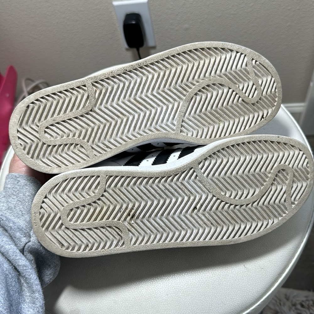 Adidas shoes - Picture 6 of 6